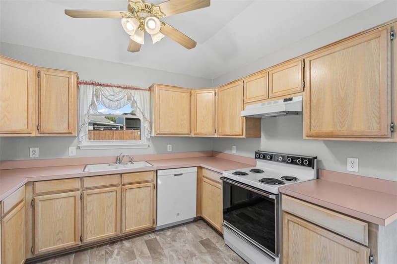 7301 Wagonwheel Road, Fort Worth TX 76133 - Photo 23