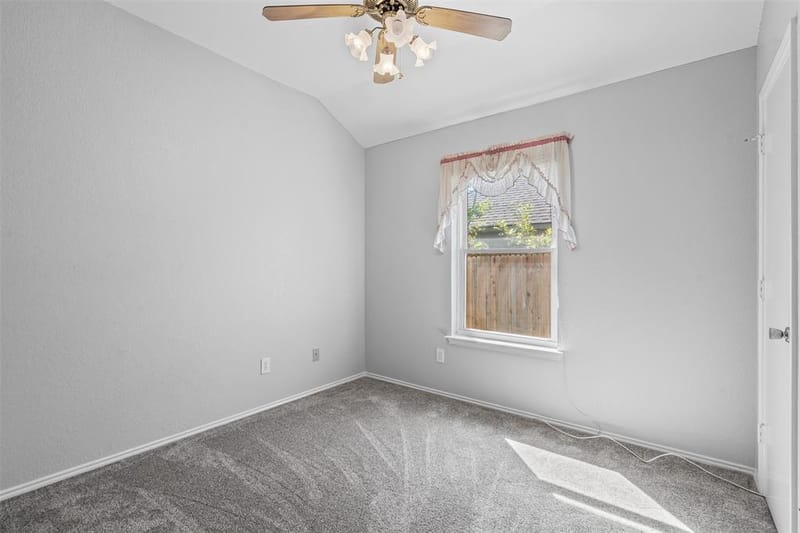 7301 Wagonwheel Road, Fort Worth TX 76133 - Photo 16