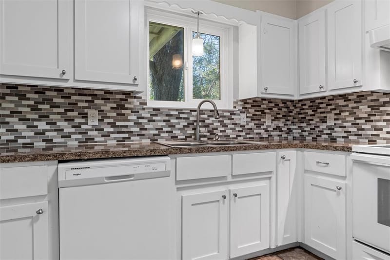 924 N 57th Street, Waco TX 76710 - Photo 12