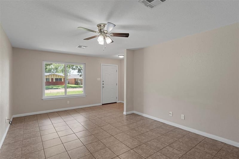 924 N 57th Street, Waco TX 76710 - Photo 5