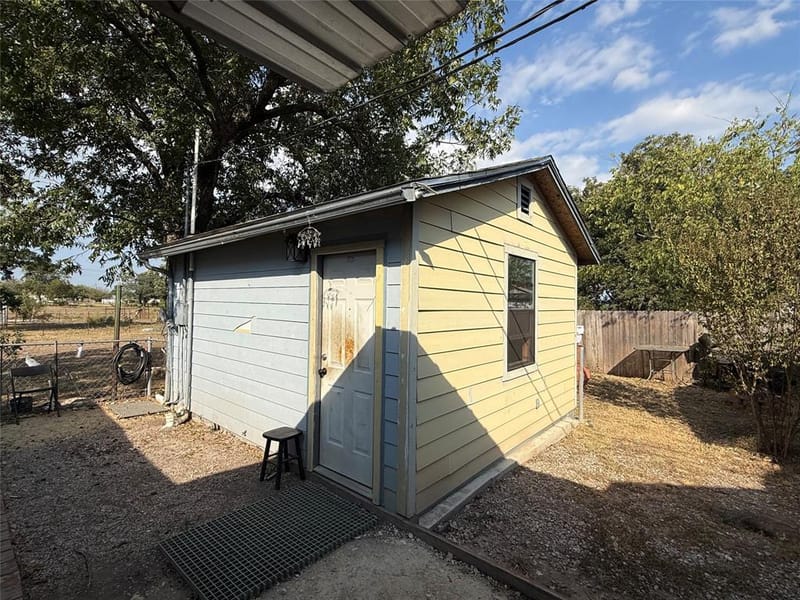 414 E Harris Street, Dublin TX 76446 - Photo 8