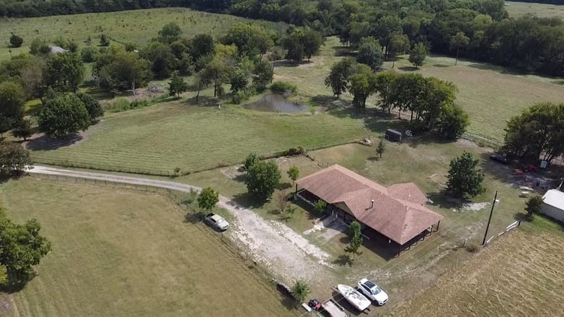 2306 County Road 4145, Bonham TX 75418 - Photo 3