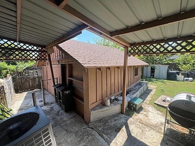 716 E Harvey Avenue, Fort Worth TX 76104 - Photo 8