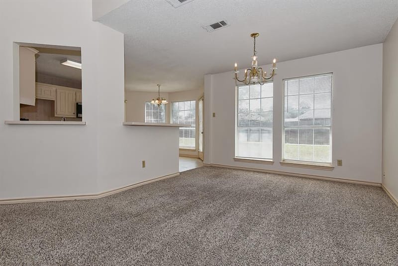 517 Highland Oaks Drive, Greenville TX 75402 - Photo 14