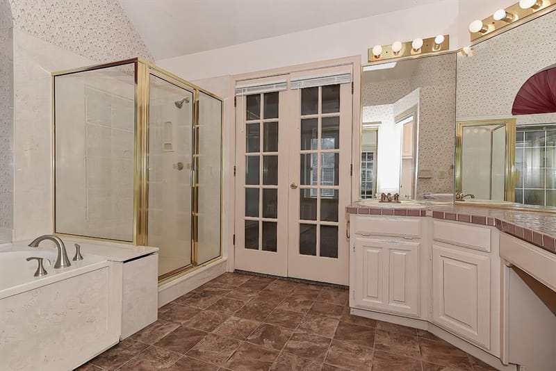 517 Highland Oaks Drive, Greenville TX 75402 - Photo 31