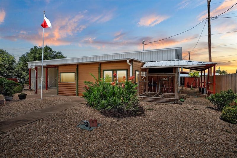 303 Westlake Drive, Woodway TX 76712 - Photo 2