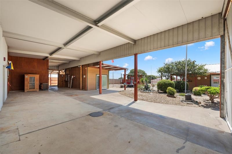 303 Westlake Drive, Woodway TX 76712 - Photo 17
