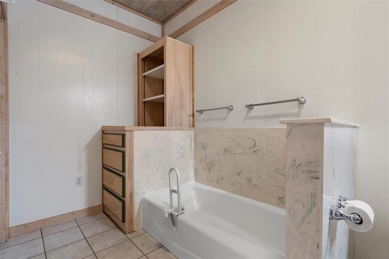 303 Westlake Drive, Woodway TX 76712 - Photo 28