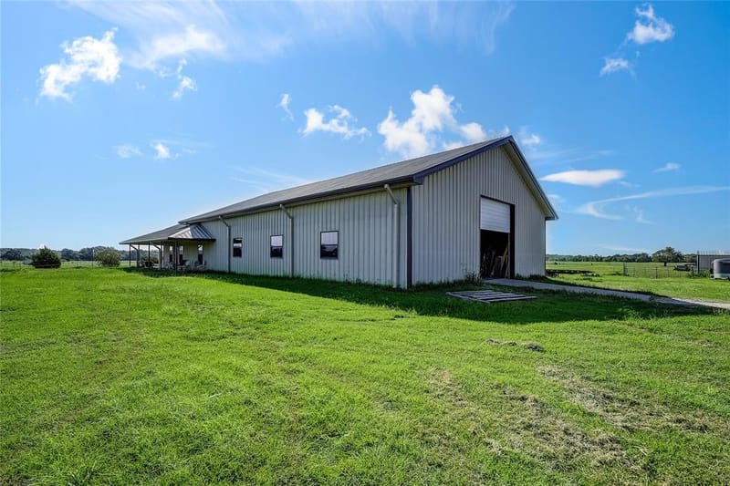 808 W Line Road, Whitesboro TX 76273 - Photo 5