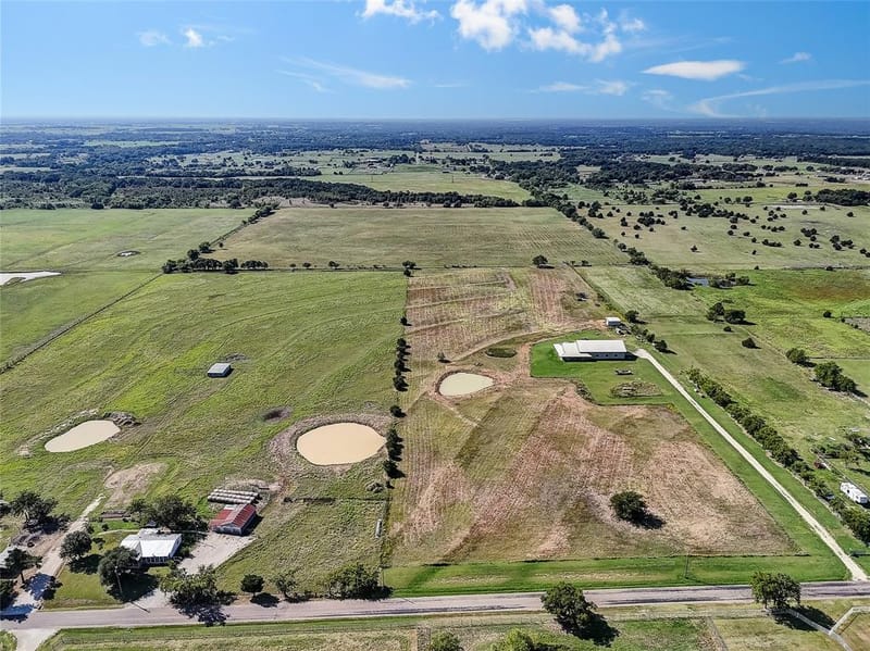 808 W Line Road, Whitesboro TX 76273 - Photo 29