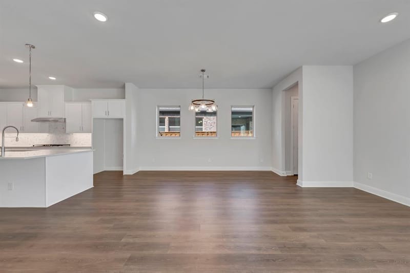 2075 Emerald Grove Drive, Arlington TX 76005 - Photo 13