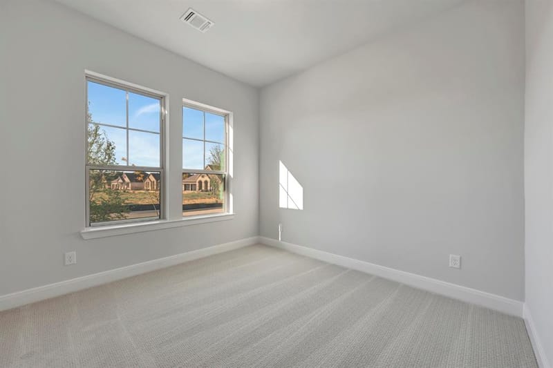 2075 Emerald Grove Drive, Arlington TX 76005 - Photo 16