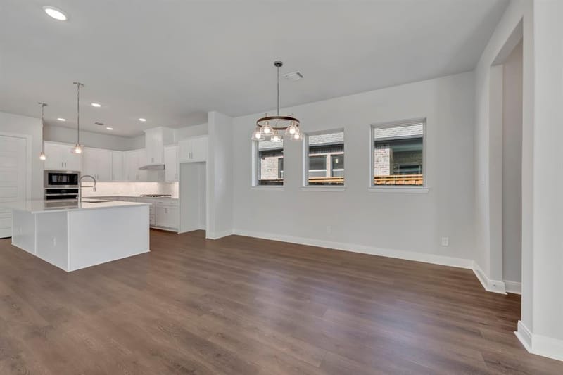 2075 Emerald Grove Drive, Arlington TX 76005 - Photo 11