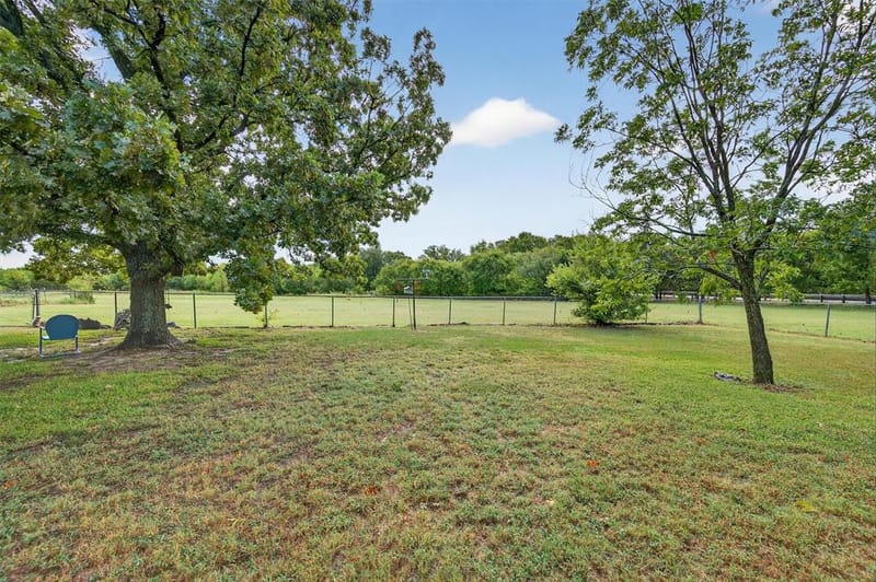 102 N 9th Street, Gunter TX 75058 - Photo 23