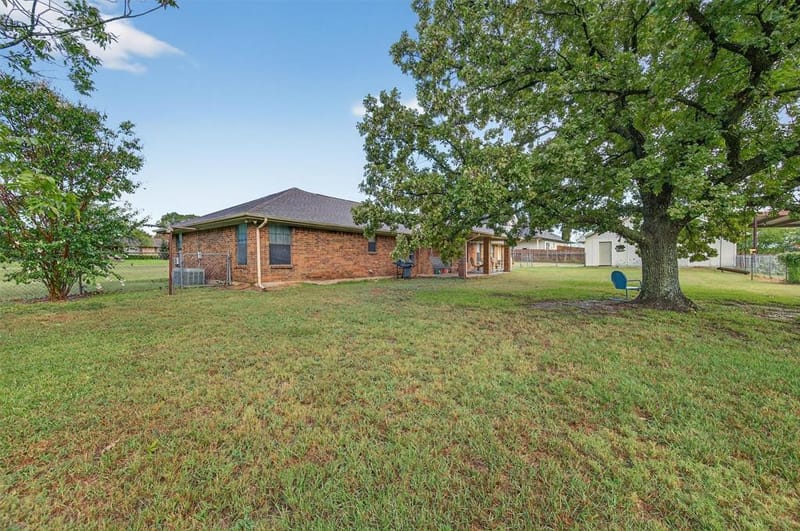 102 N 9th Street, Gunter TX 75058 - Photo 24