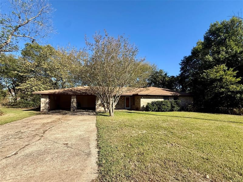 208 W Main Street, Cumby TX 75433