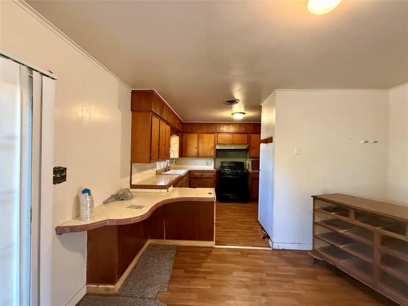 208 W Main Street, Cumby TX 75433 - Photo 8