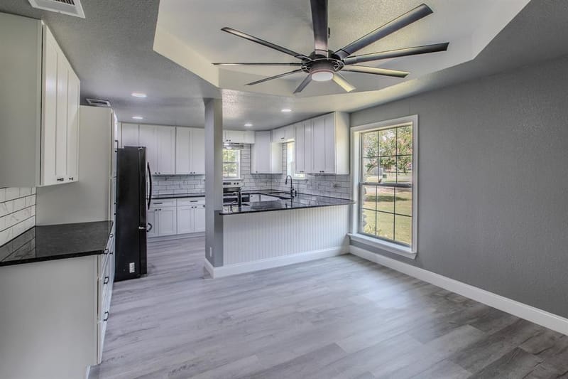 768 ELMWOOD Drive, Woodway TX 76712