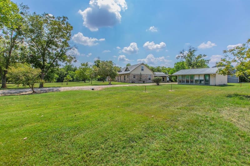 768 ELMWOOD Drive, Woodway TX 76712 - Photo 25