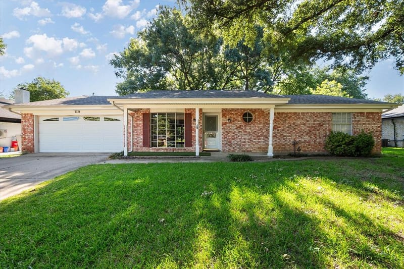 3724 Billie Faye Drive, North Richland Hills TX 76180