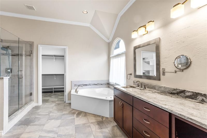 3905 Waynoka Drive, Carrollton TX 75007 - Photo 12
