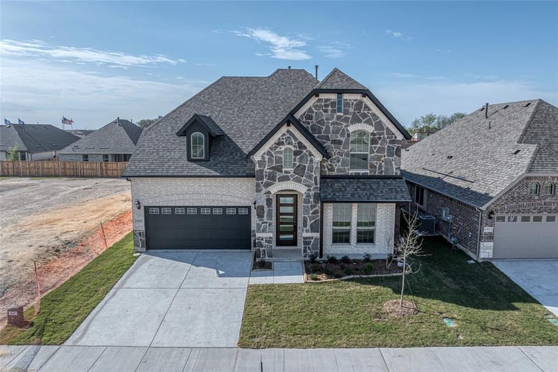 1909 Amber Gate Drive, Anna TX 75409