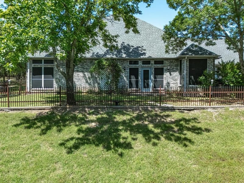 600 County Road 1790, Sunset TX 76270 - Photo 26