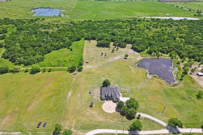 626 Scoggins Road, Tioga TX 76271 - Photo 8