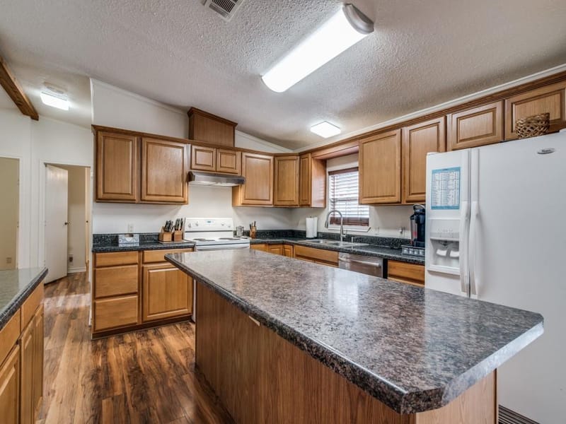 233 Esquire Estates Road, Mabank TX 75156 - Photo 9