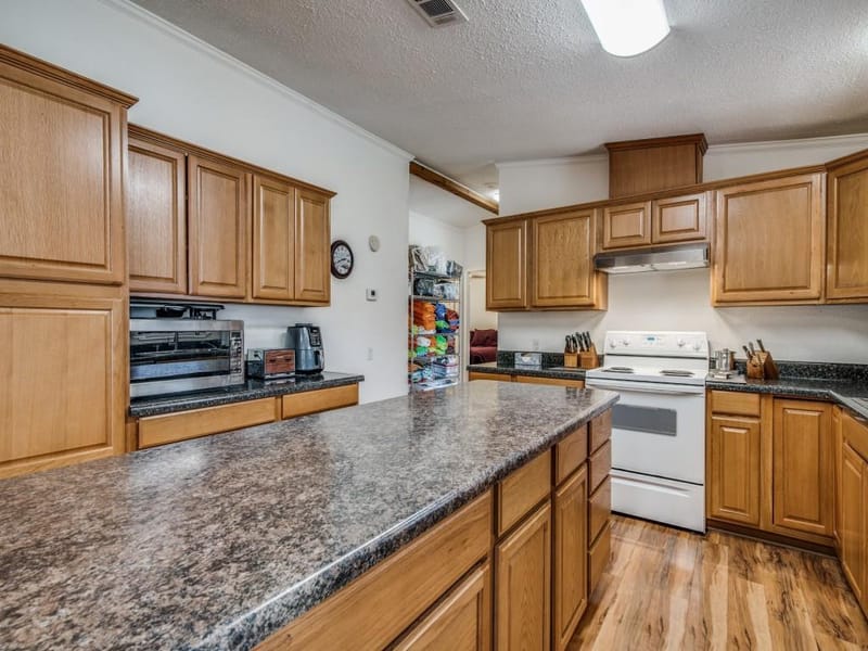 233 Esquire Estates Road, Mabank TX 75156 - Photo 11