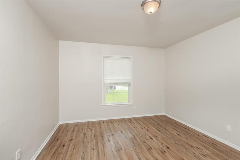 1823 Houghton Road, Dallas TX 75217 - Photo 14