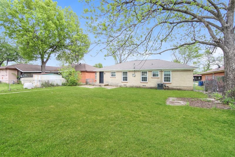 1823 Houghton Road, Dallas TX 75217 - Photo 15