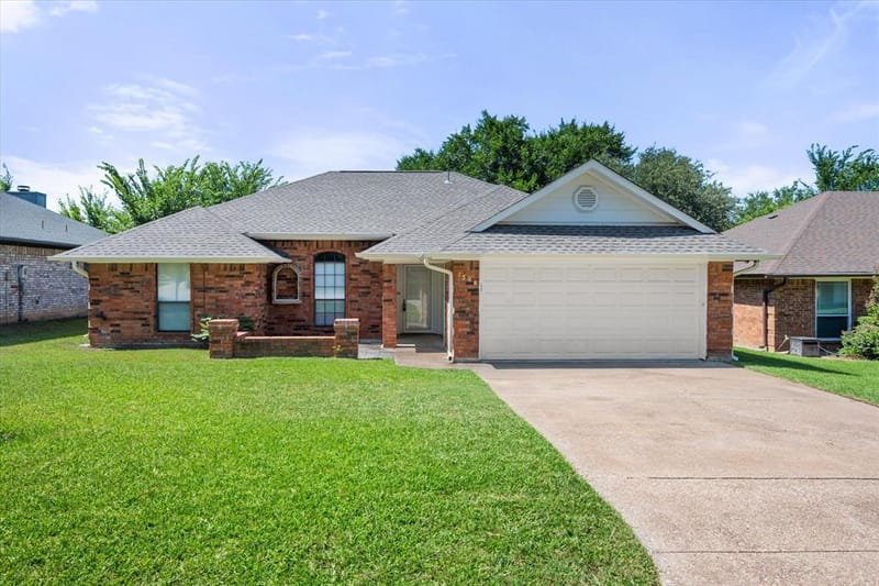 7508 Jamie Renee Lane, North Richland Hills TX 76182