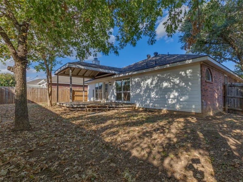 112 Kensington Court, Rhome TX 76078 - Photo 26