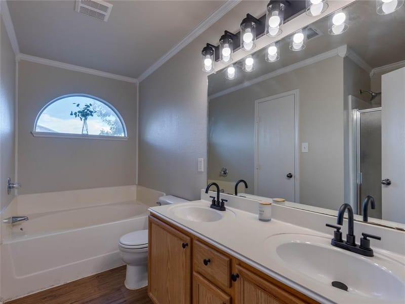 112 Kensington Court, Rhome TX 76078 - Photo 18