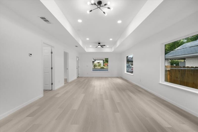 818 Hollywood Avenue, Dallas TX 75208 - Photo 5