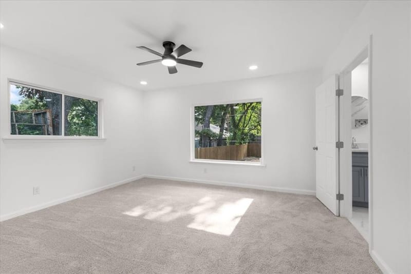 818 Hollywood Avenue, Dallas TX 75208 - Photo 11