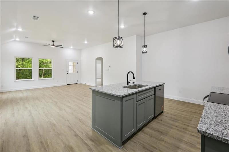 111 N Oak Street, Ector TX 75439 - Photo 10