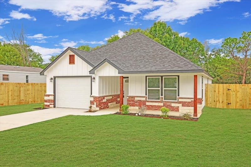 111 N Oak Street, Ector TX 75439 - Photo 11