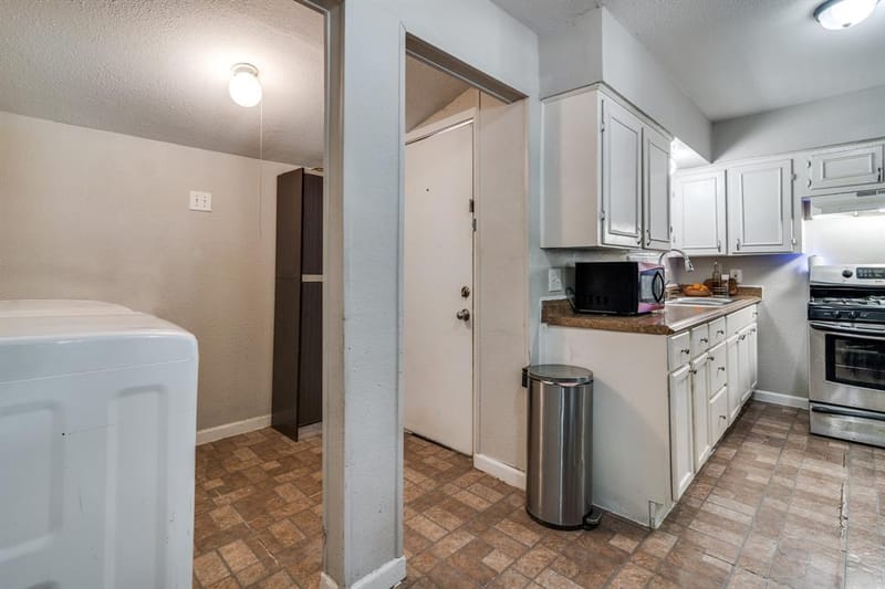 1309 Woodcrest Drive, Mesquite TX 75149 - Photo 9