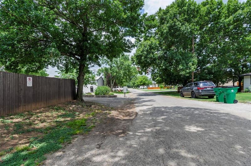 102 N Mesquite Street, Paradise TX 76073 - Photo 6