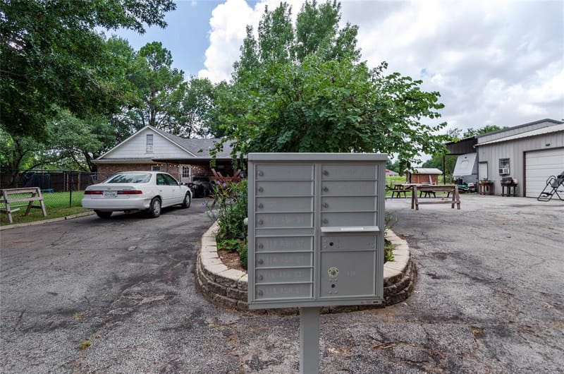 102 N Mesquite Street, Paradise TX 76073 - Photo 10