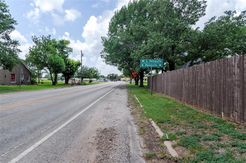 102 N Mesquite Street, Paradise TX 76073 - Photo 19
