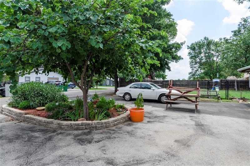 102 N Mesquite Street, Paradise TX 76073 - Photo 8