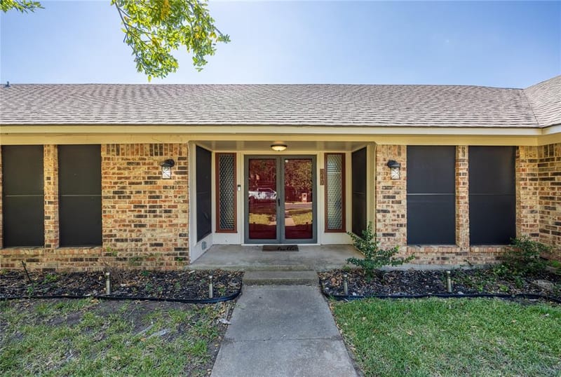 640 Ivy Ann Drive, Woodway TX 76712 - Photo 2