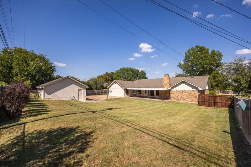 640 Ivy Ann Drive, Woodway TX 76712 - Photo 34