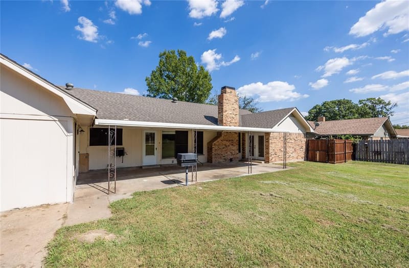 640 Ivy Ann Drive, Woodway TX 76712 - Photo 33