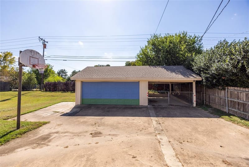 640 Ivy Ann Drive, Woodway TX 76712 - Photo 35