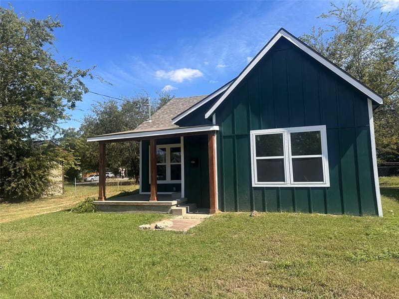 824 N Virginia Street, Terrell TX 75160 - Photo 2