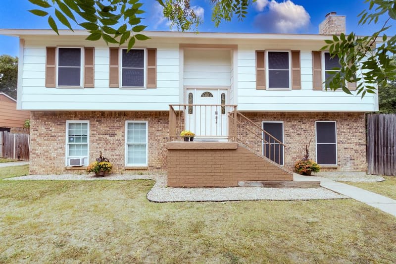 5000 Bama Drive, Arlington TX 76017 - Photo 2
